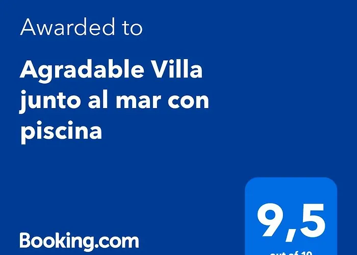 Villa junto al mar con piscina